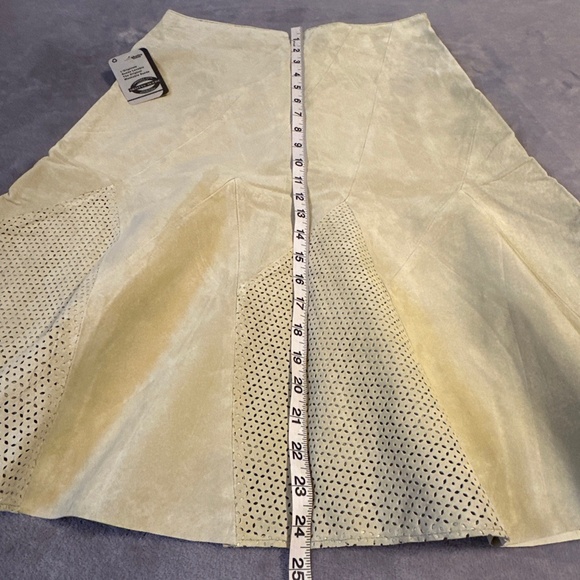 Boho Chic Suede Skirt Skotts Green Size 6 Washable Midi NWT Western Cowgirl 90s - Picture 3 of 9